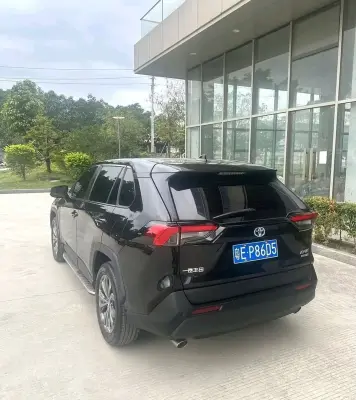 Toyota RAV 4, 2023