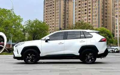 Toyota RAV 4, 2021
