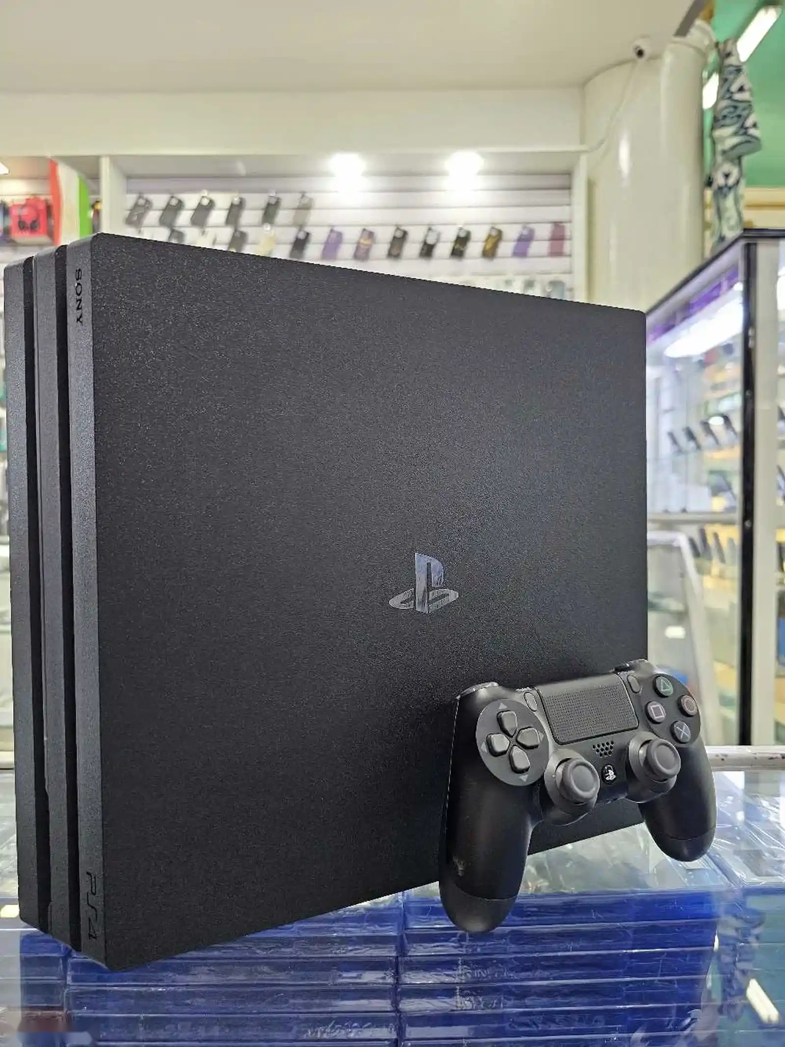 Игровая приставка PlayStation 4 PRO 1tb 9.00