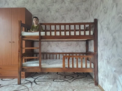 Двухъярусная кровать — миниатюра 1