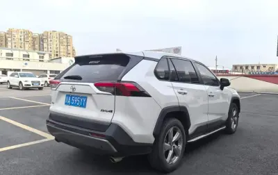 Toyota RAV 4, 2020