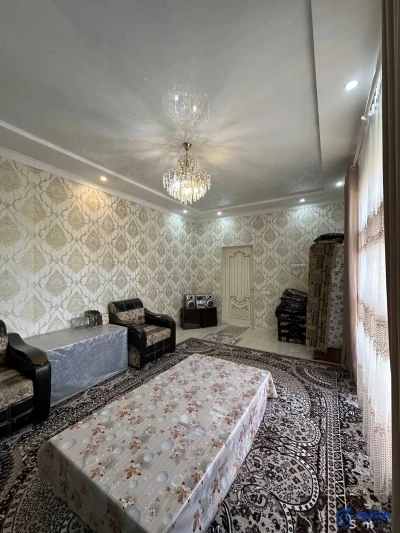 3 этажн. 6-комн. дом, 3 сотки, И Сомони назди бозори Кушониён