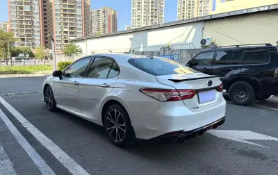 Toyota Camry, 2020
