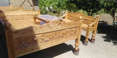 Тапчан стол и стулья — миниатюра 2