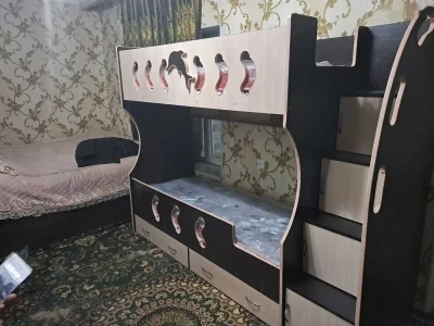 Двухъярусная кровать