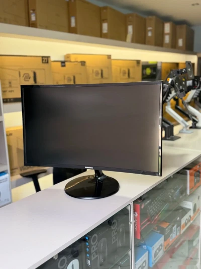 Монитор изогнутый Samsung 75hz Б/У — миниатюра 2