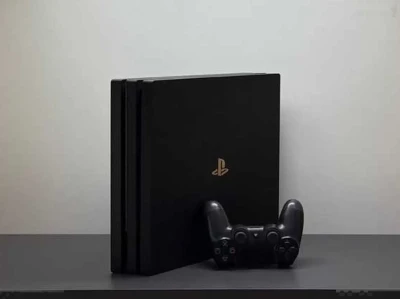 Игровая приставка Sony PlayStation 4 Pro — миниатюра 2