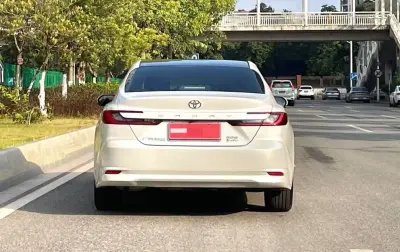 Toyota Camry, 2025 — миниатюра 5