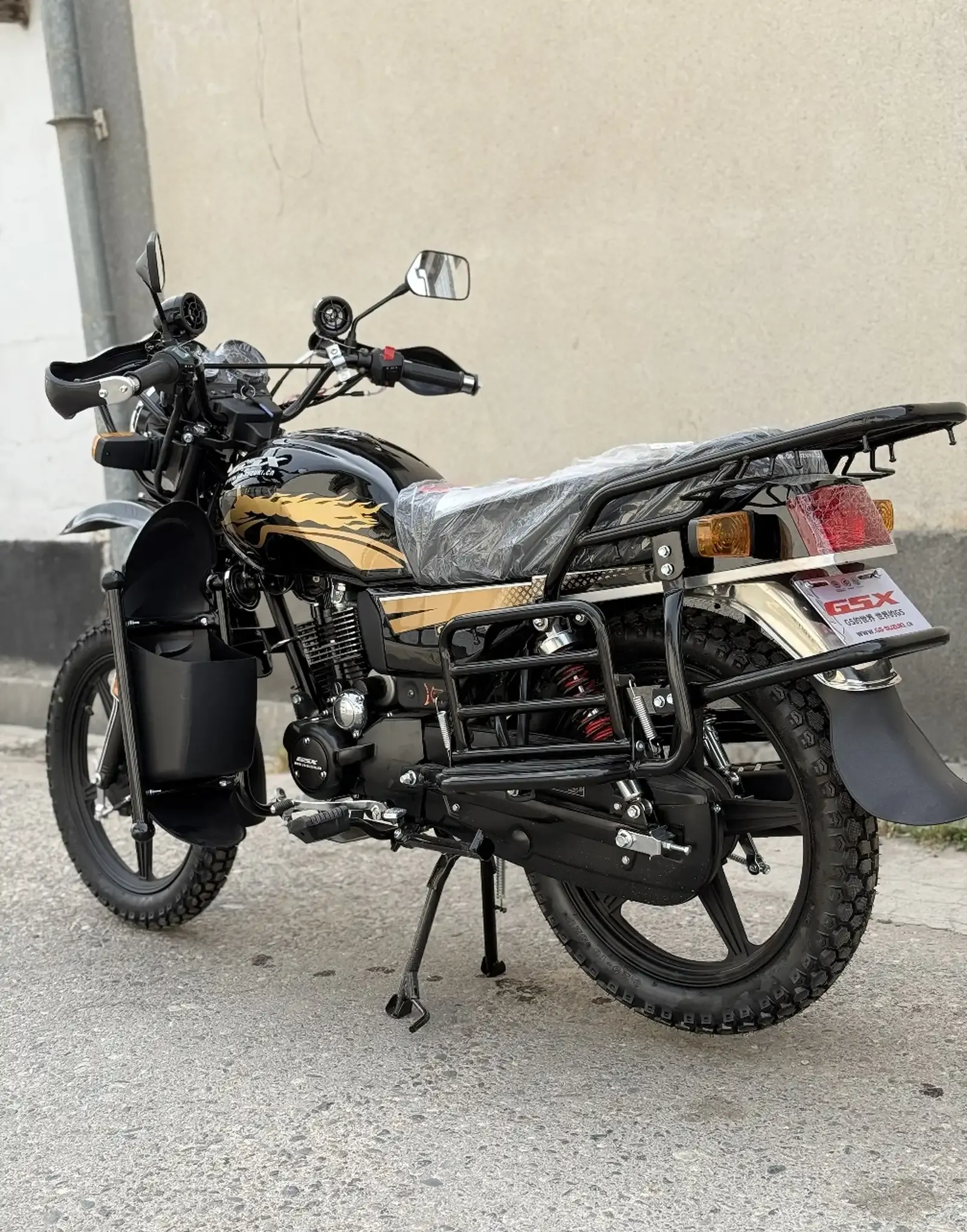 Мотоцикл Suzuki 200куб 2026 black — миниатюра 2
