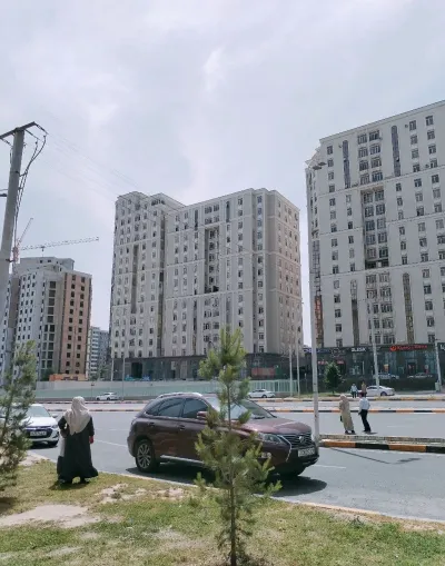 3-комн. квартира, 13 этаж, 96 м², Казокон — миниатюра 1