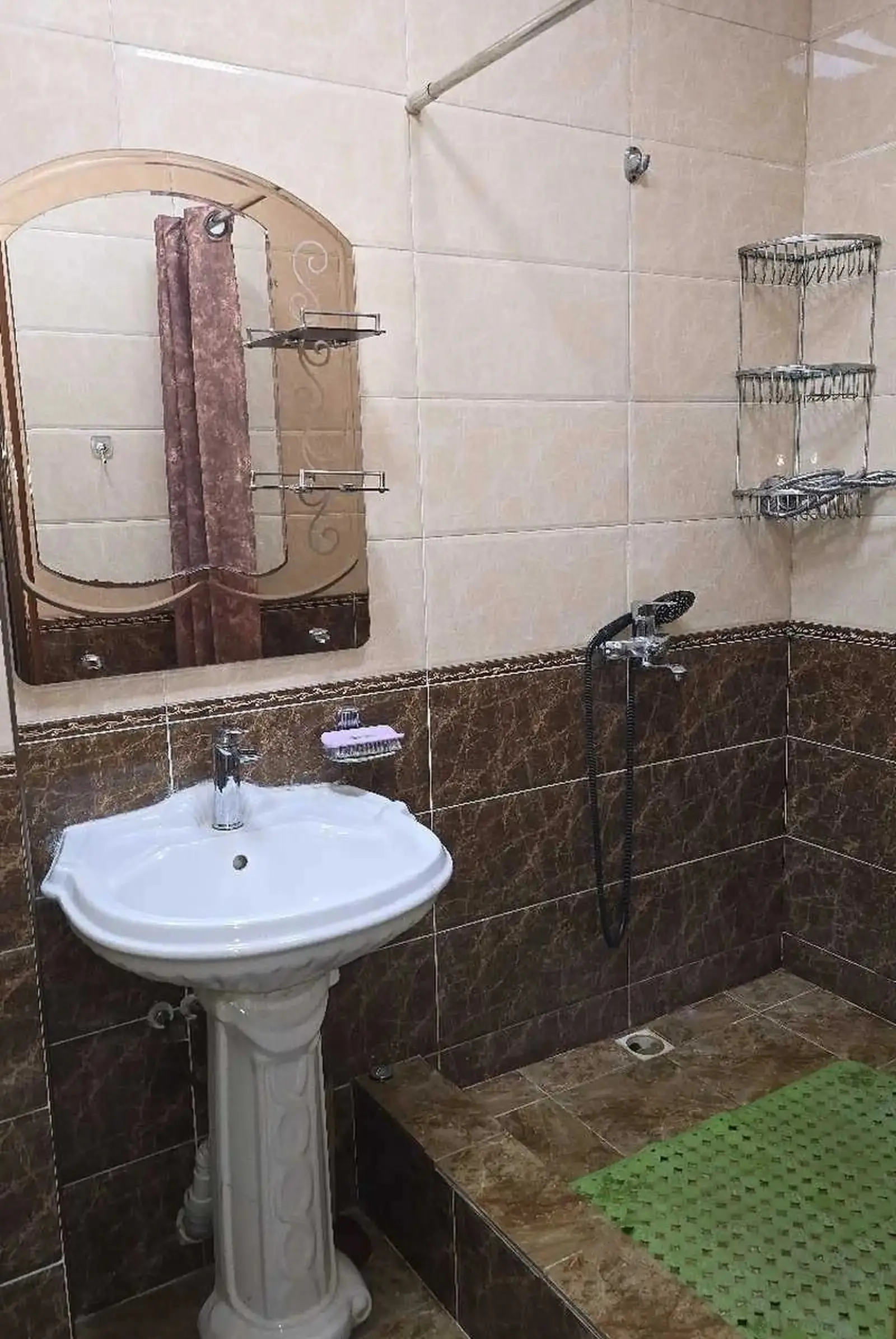 2-комн. квартира, 2 этаж, 78м², 82 мкр — миниатюра 3