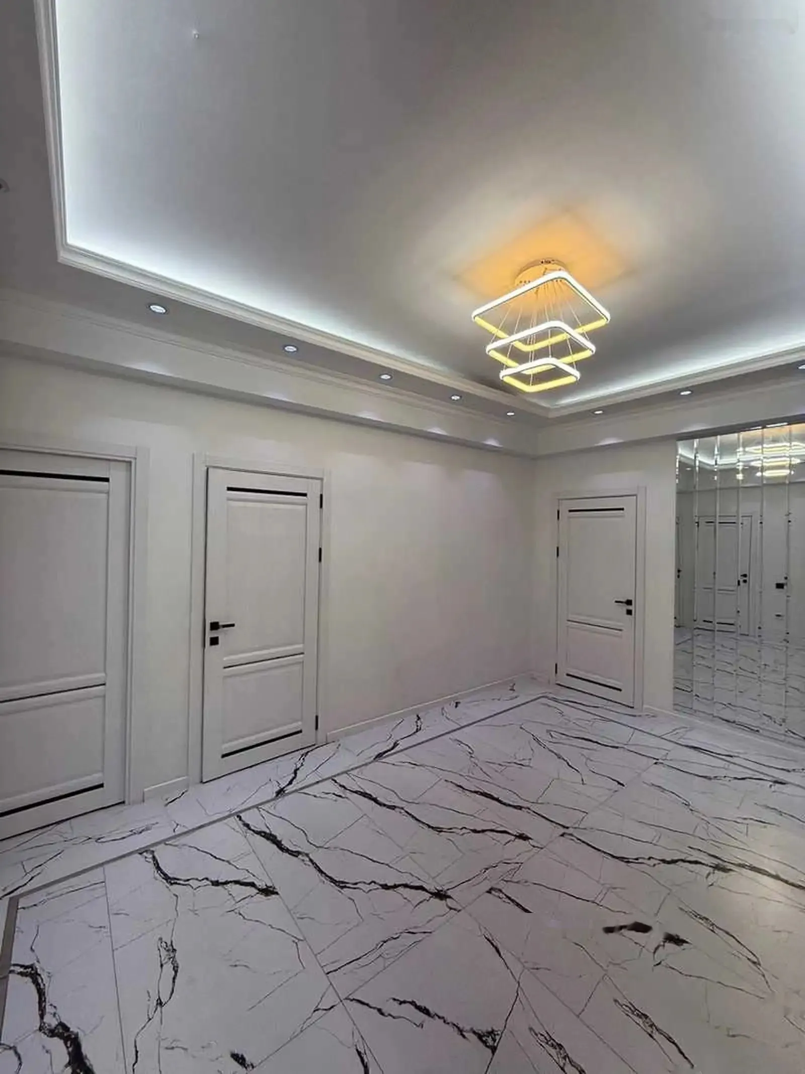2-комн. квартира, 10 этаж, 96м², Овир — миниатюра 1