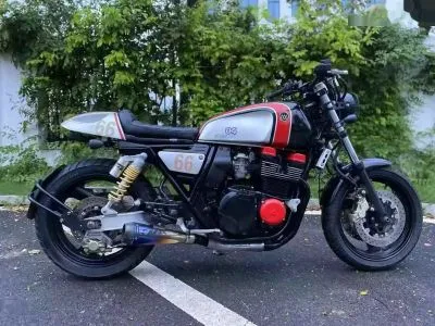 Мотоцикл Honda CB400 на заказ