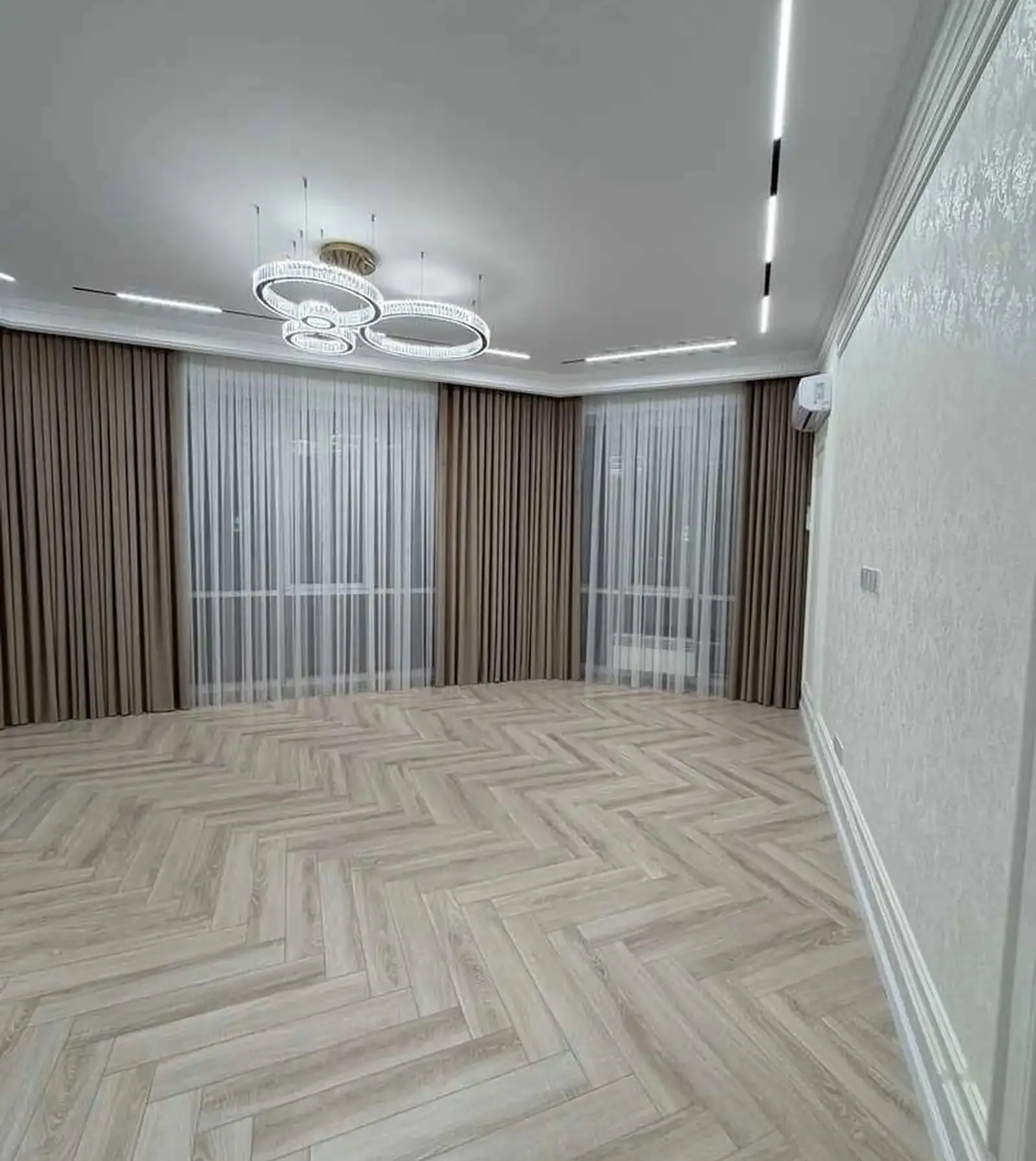 3-комн. квартира, 9 этаж, 110м², И.Сомони