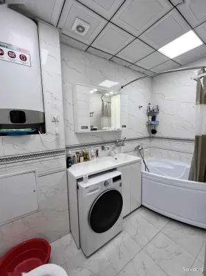 3-комн. квартира, 5 этаж, 107 м², Садбарг, Улица Айни, дом Вайкики, Шохмансур