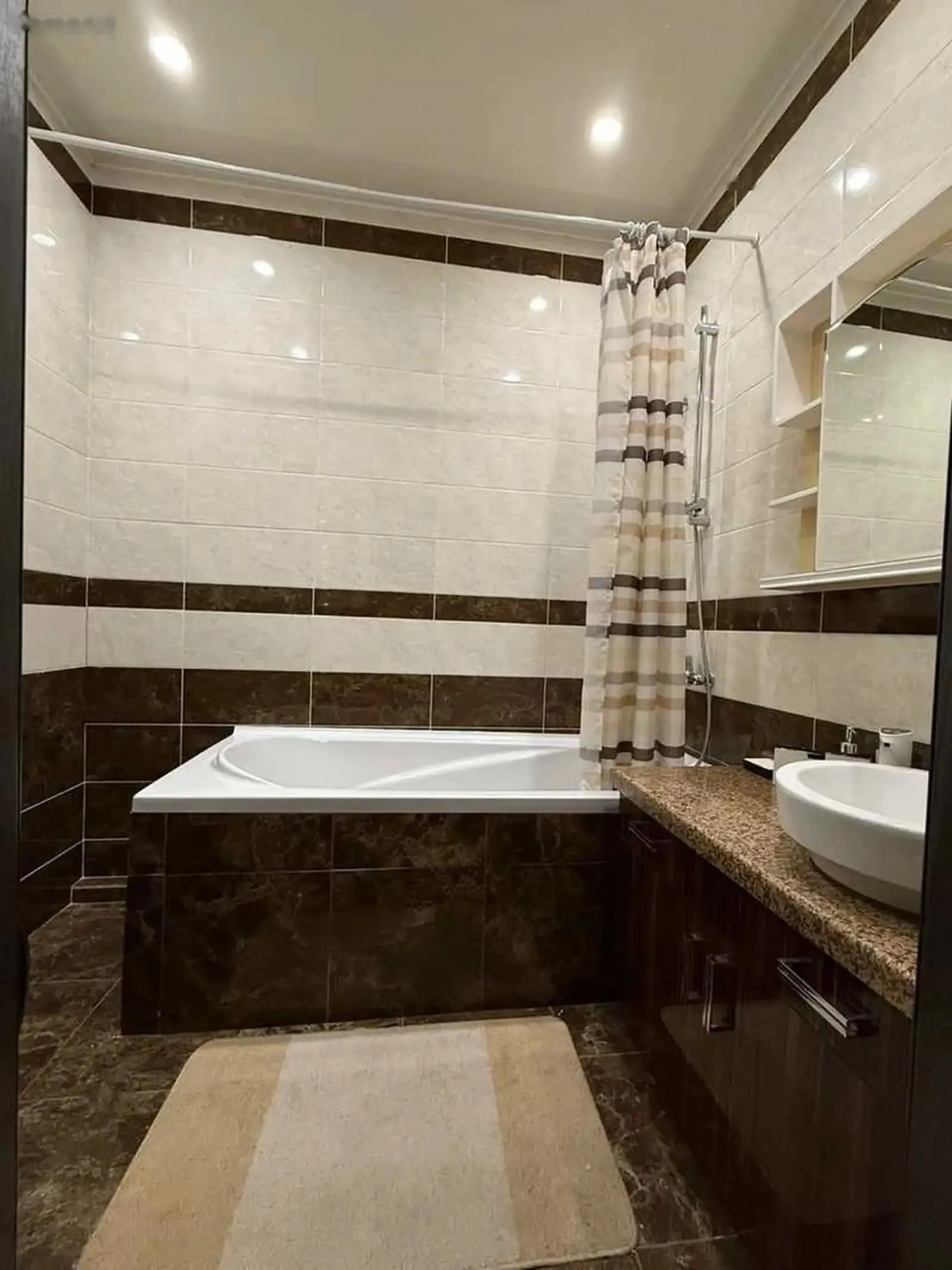 4-комн. квартира, 5 этаж, 115м², Сомони — миниатюра 6