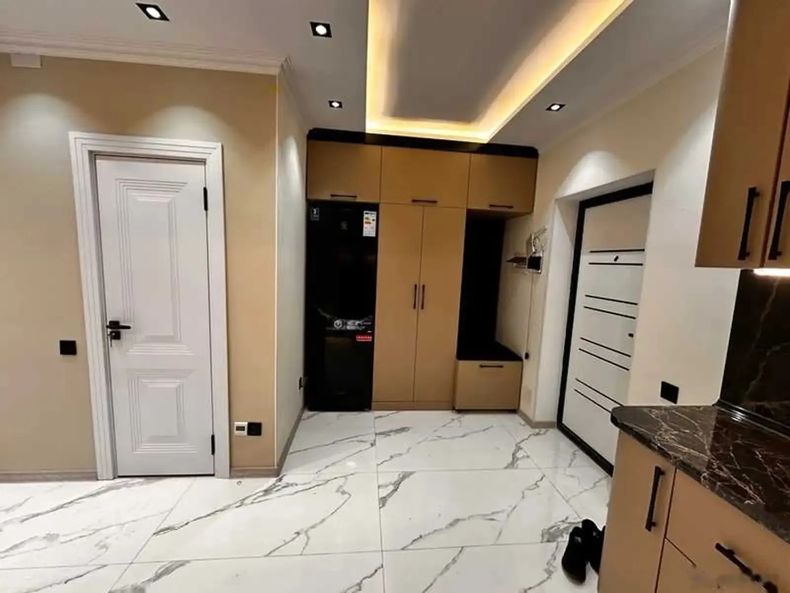 3-комн. квартира, 2 этаж, 82м², 102мкр — миниатюра 7