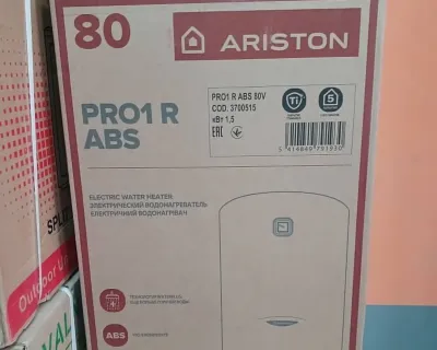 Водонагреватель Ariston 80л