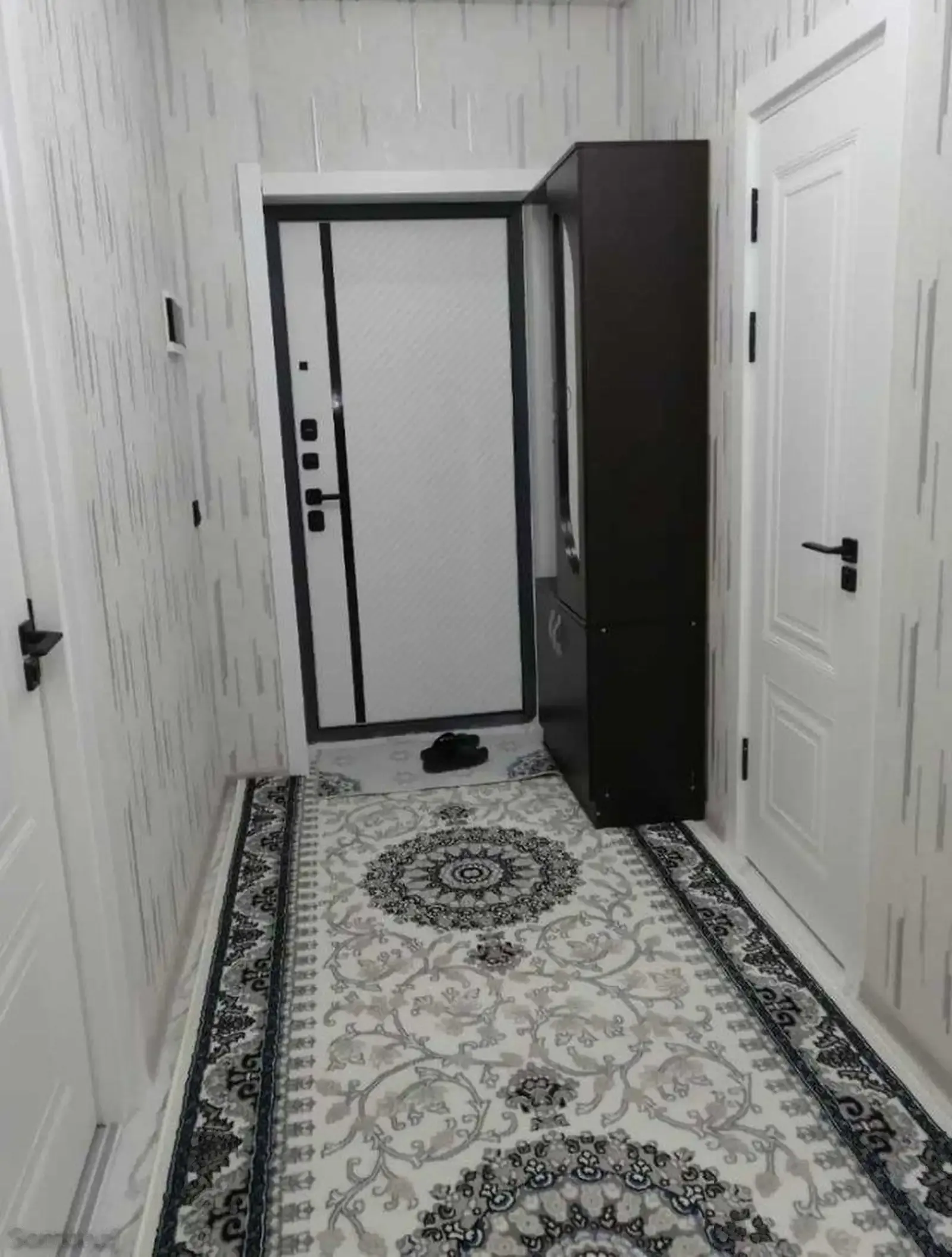 2-комн. квартира, 6 этаж, 64м², 20 микрорайон — миниатюра 4