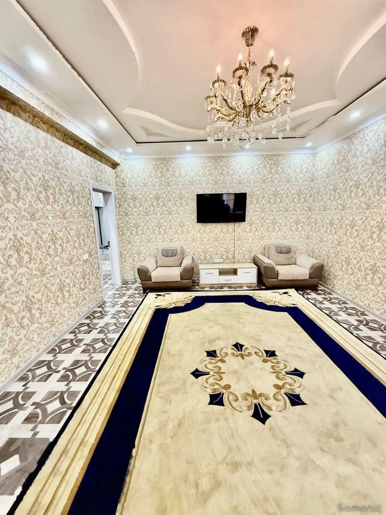 3-комн. квартира, 4 этаж, 135м², Сомони — миниатюра 4