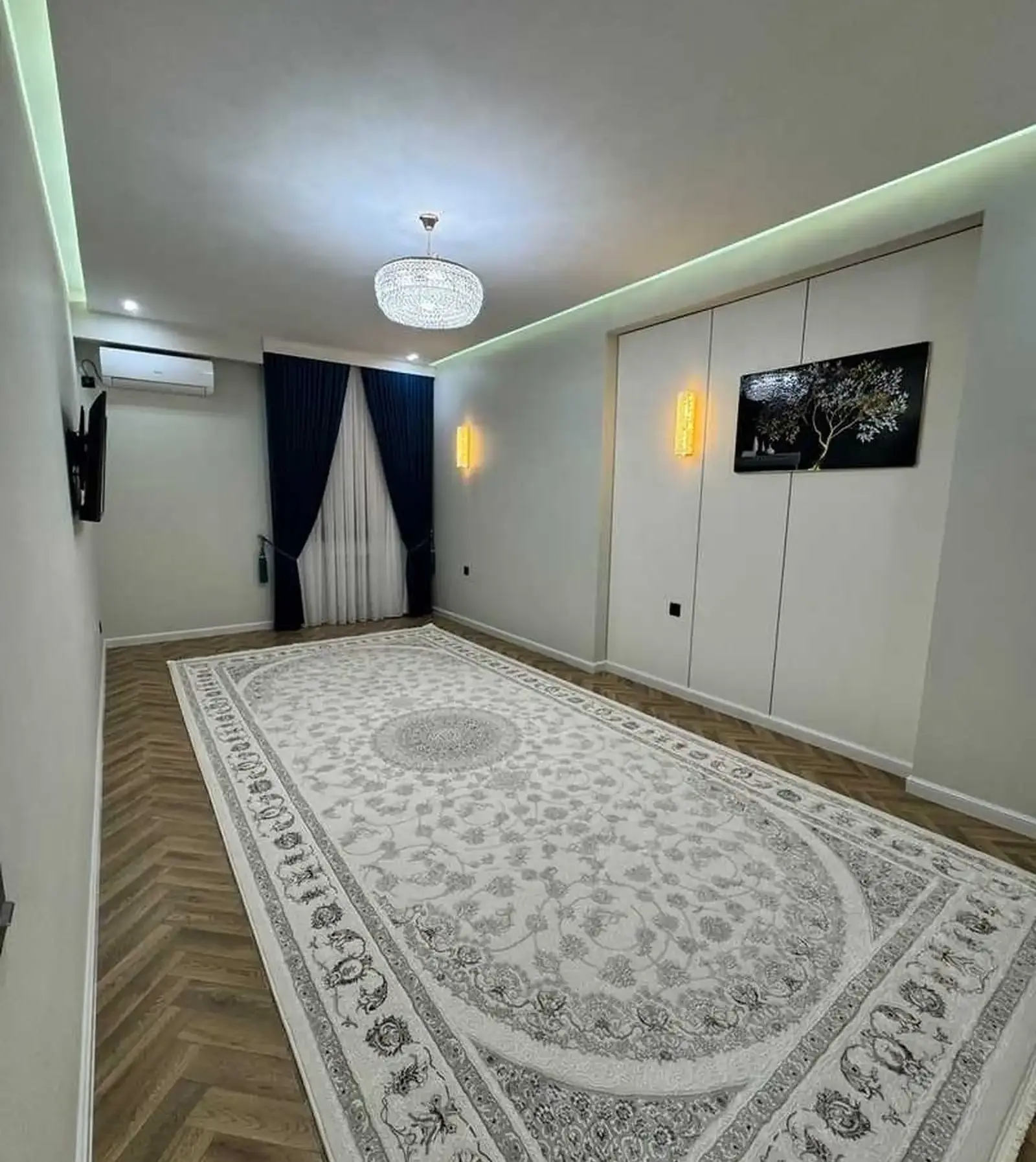 3-комн. квартира, 11 этаж, 111 м², Исмоили Сомонӣ