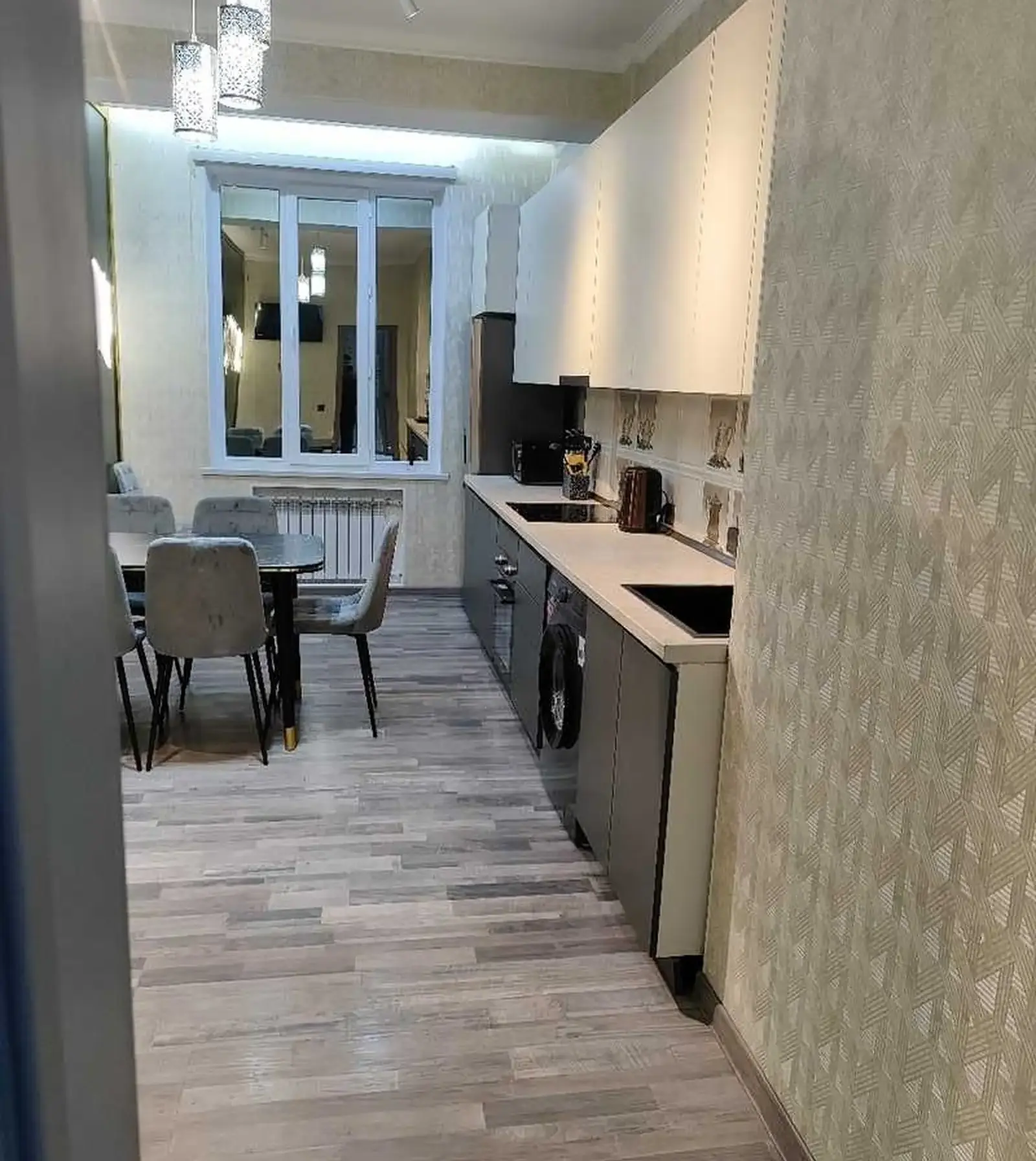 2-комн. квартира, 16 этаж, 85м², Сино