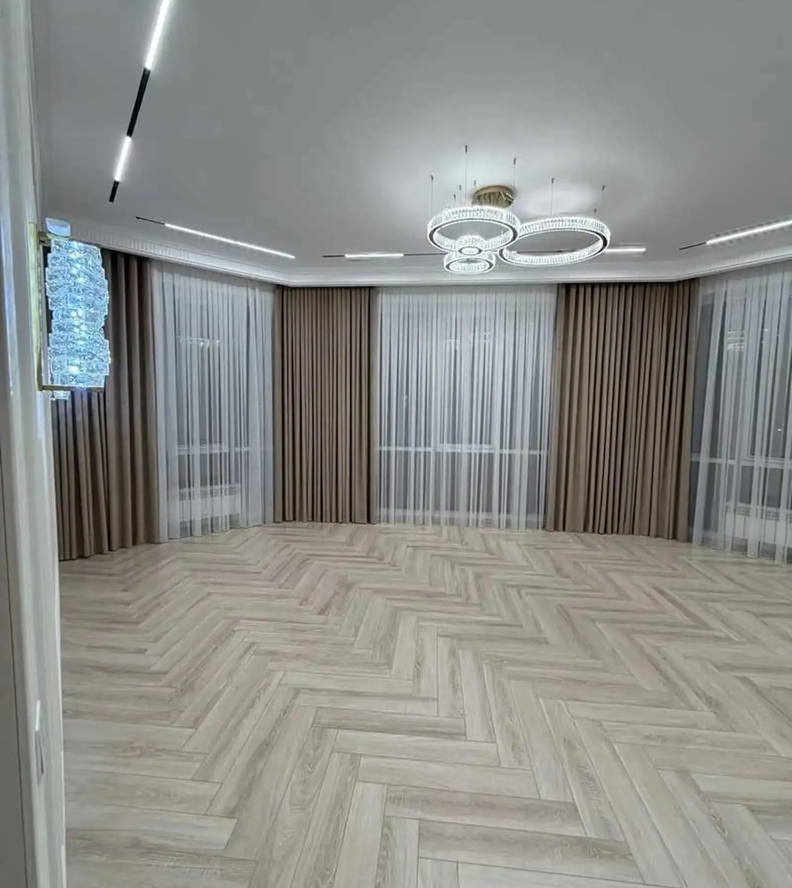 3-комн. квартира, 9 этаж, 110м², И.Сомони