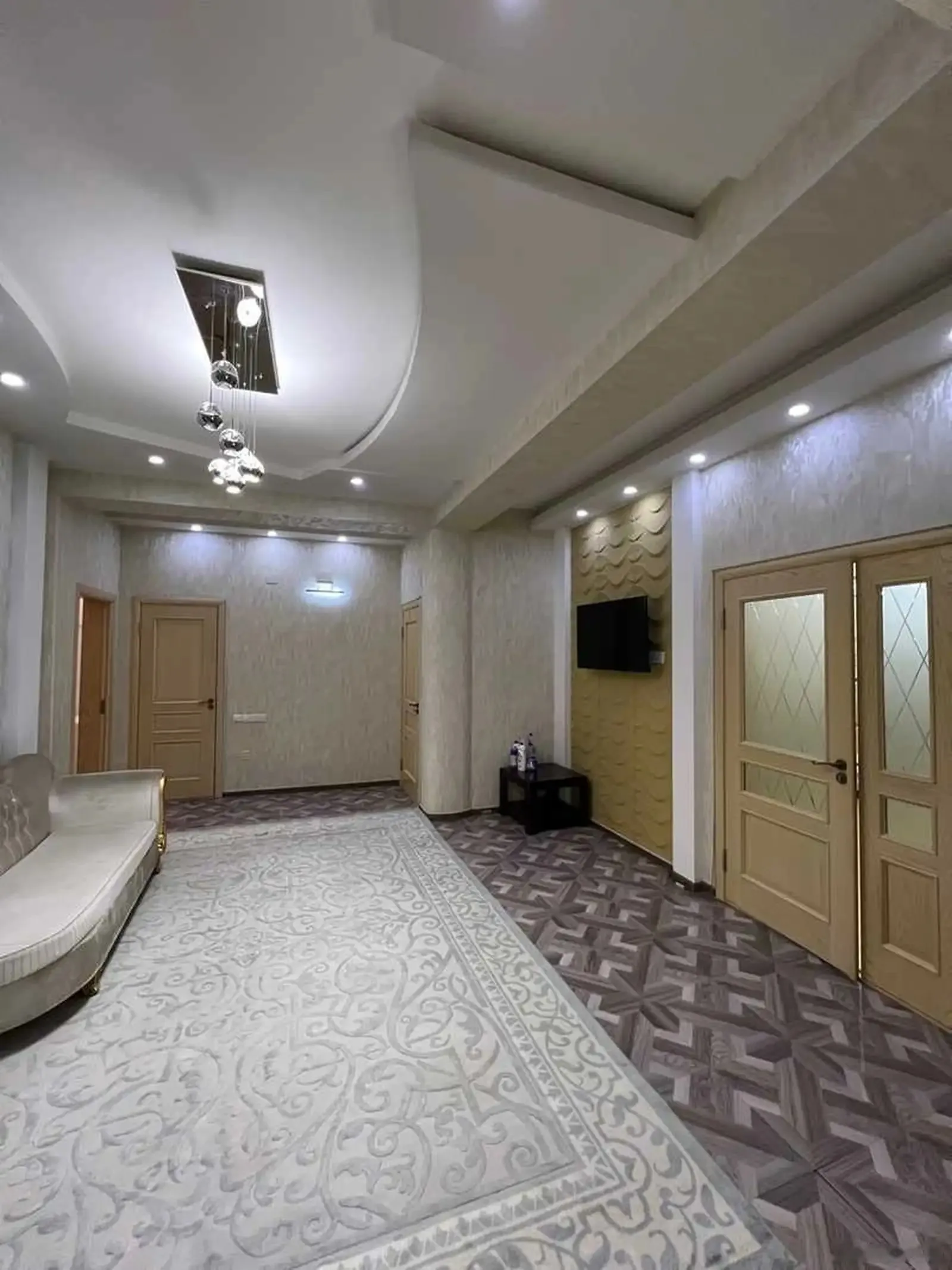 4-комн. квартира, 4 этаж, 180м², пайкари таможни