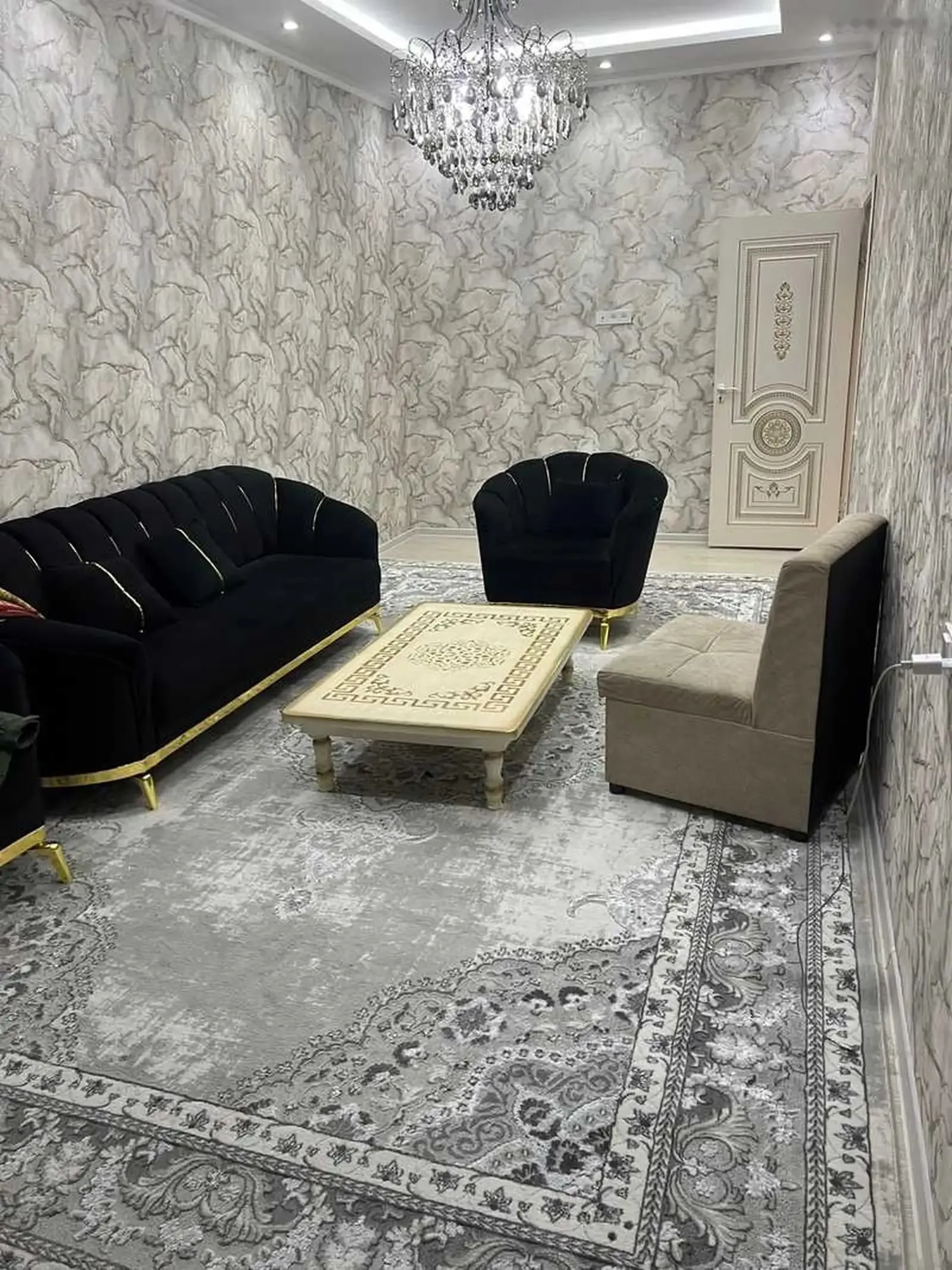 2-комн. квартира, 15 этаж, 60м², Скорый — миниатюра 2