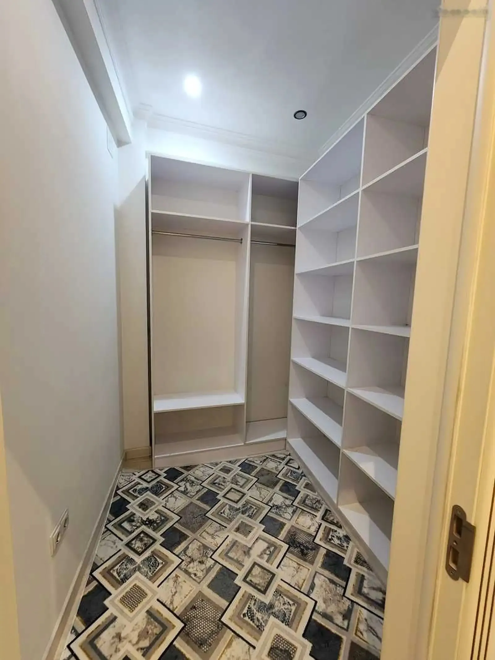 3-комн. квартира, 6 этаж, 133м², Садбарг, доми Ватан — миниатюра 9