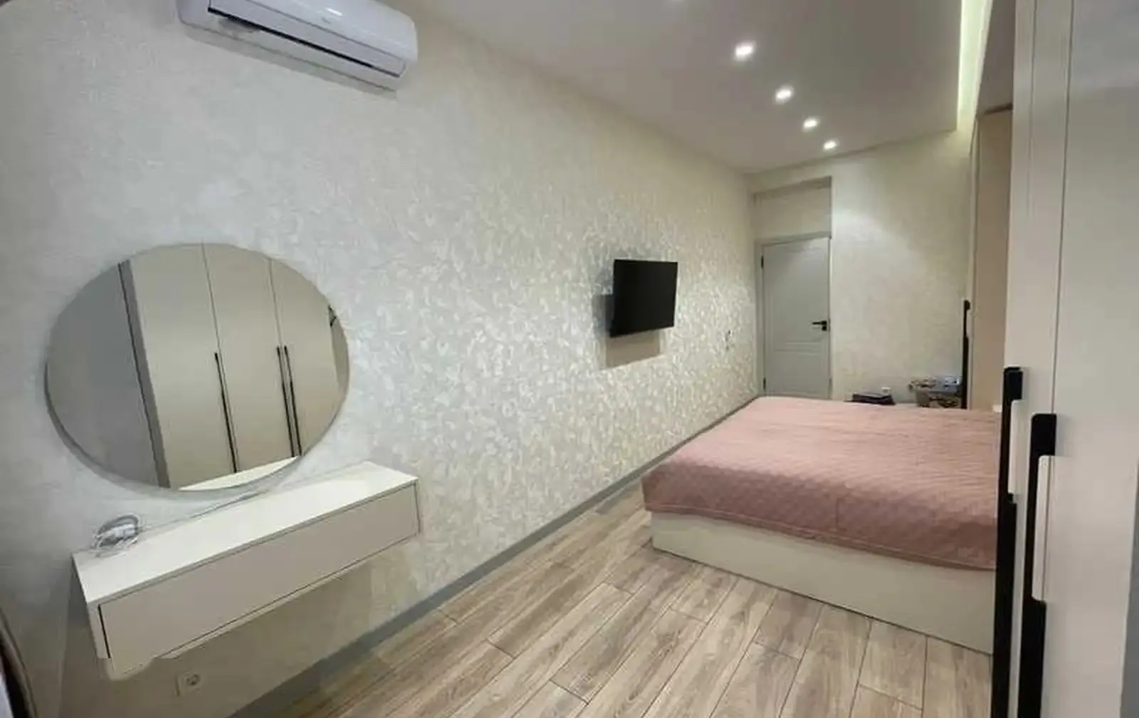 2-комн. квартира, 4 этаж, 80м², И.Сомони — миниатюра 1