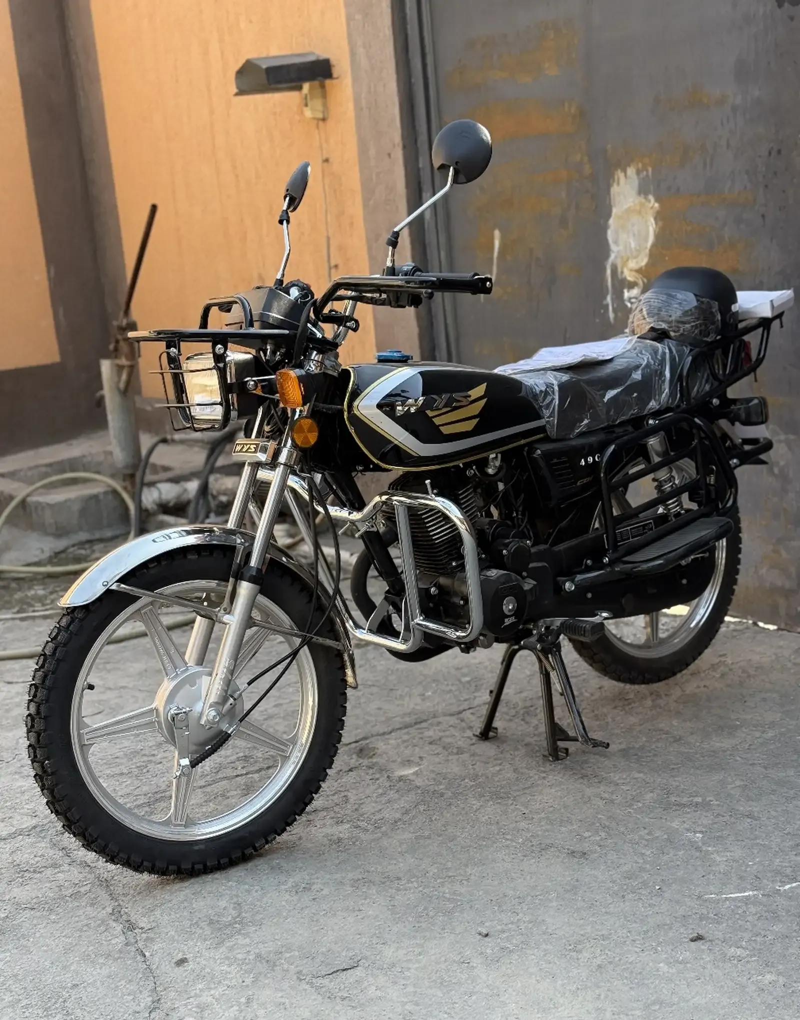 Мотоцикл Suzuki 150куб 2025