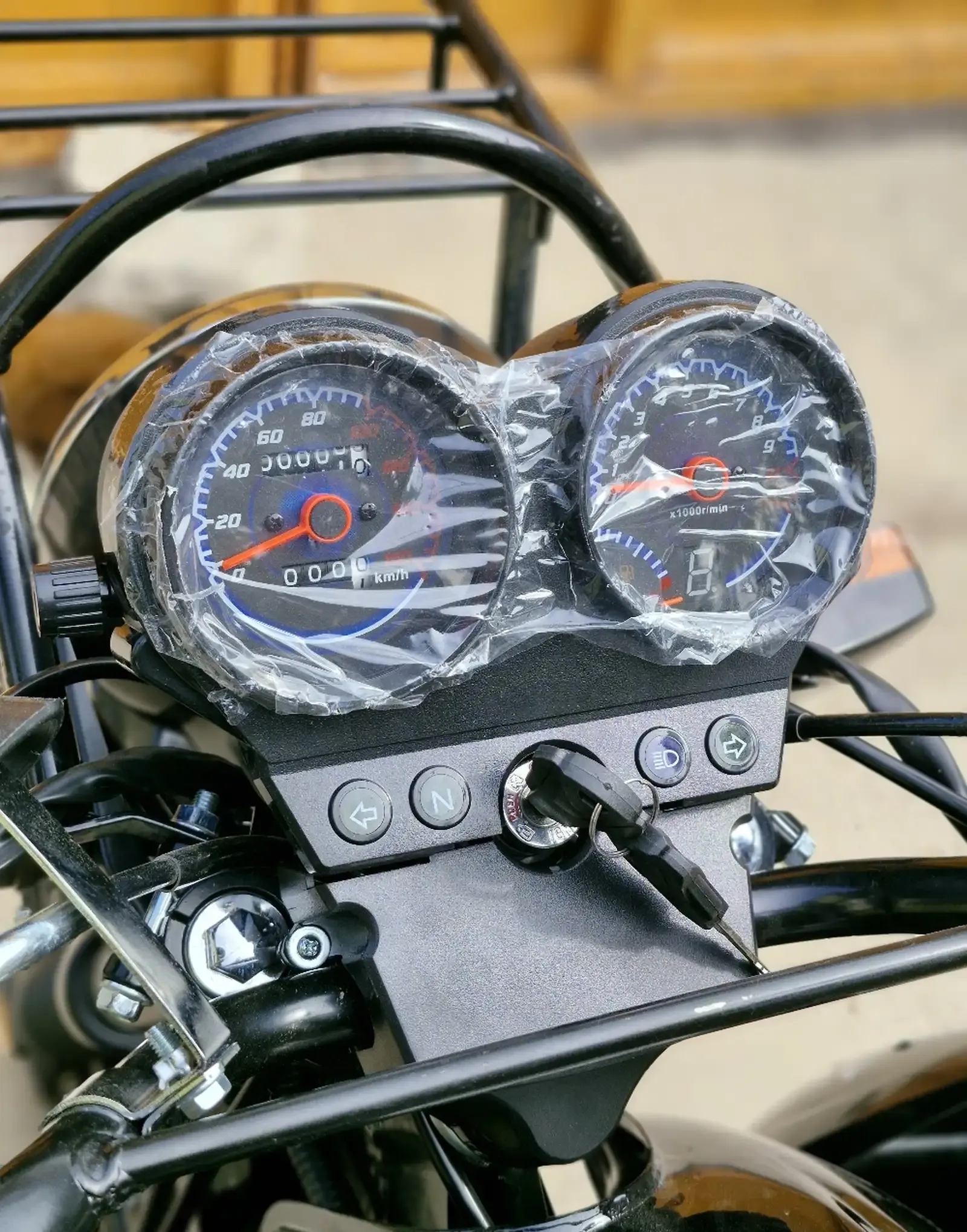 Мотоцикл Suzuki 200куб 2025New — миниатюра 3