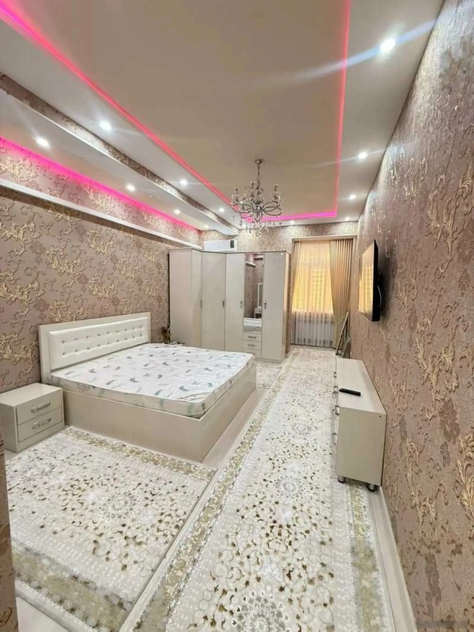 3-комн. квартира, 8 этаж, 145м², Исмоили Сомони — миниатюра 1