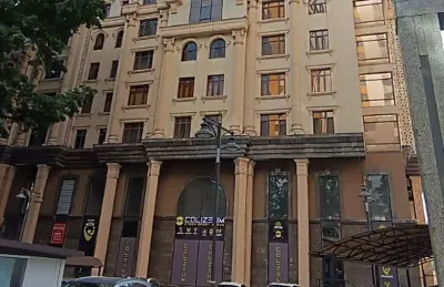 3-комн. квартира, 8 этаж, 134 м², И. Сомони, Спартак