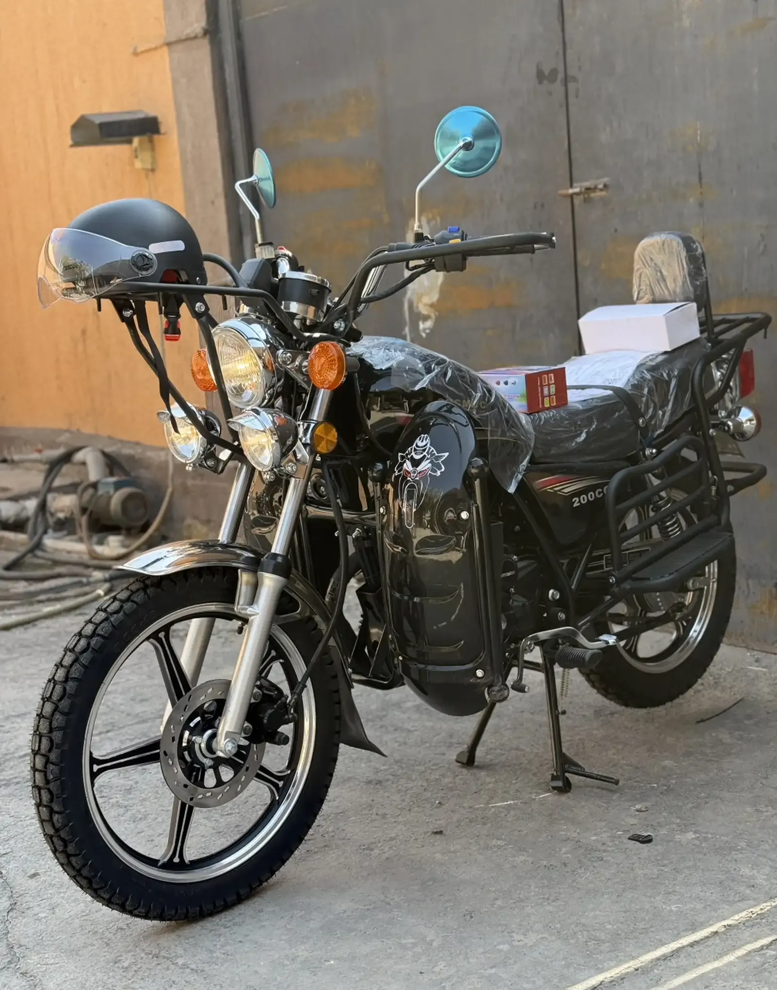 Мотоцикл Suzuki 200куб Black 2026