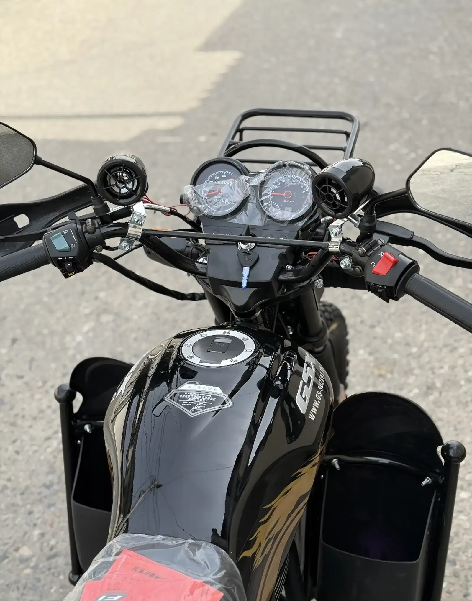 Мотоцикл Suzuki 200куб 2026 black — миниатюра 7