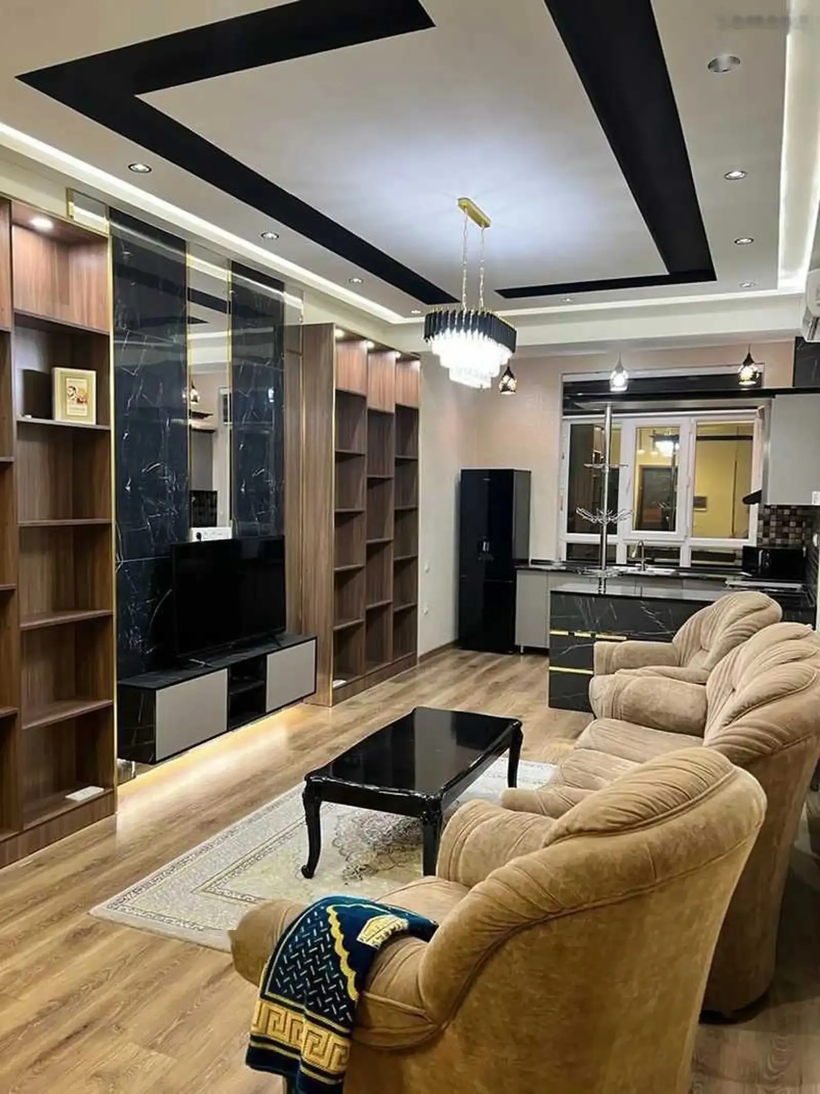 2-комн. квартира, 16 этаж, 58м², садбарг доми гелос — миниатюра 2