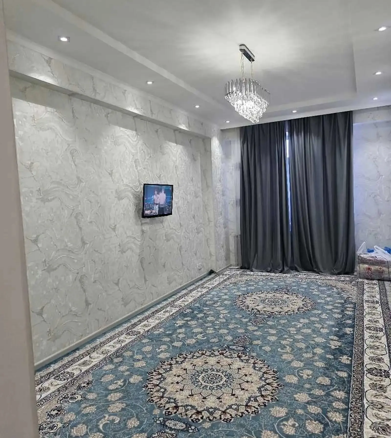2-комн. квартира, 11 этаж, 44м², 46мкр — миниатюра 1
