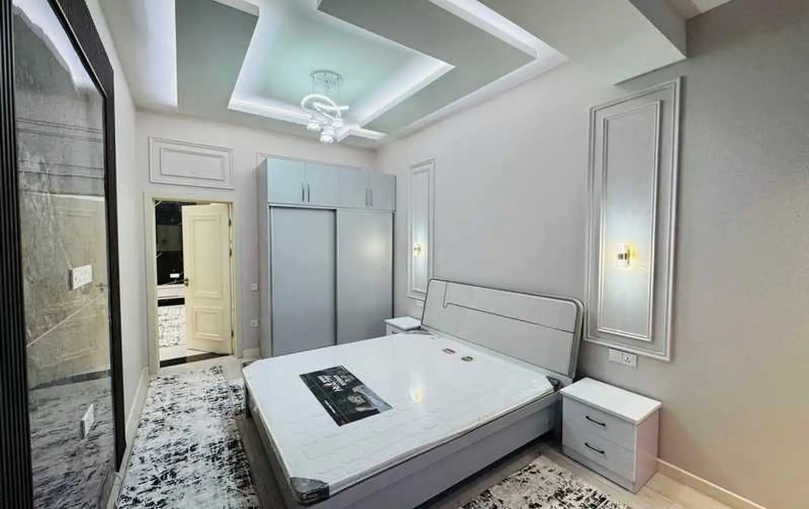 3-комн. квартира, 4 этаж, 105м², Шохмансур ру ба руи Зелёный Бозор Лохути