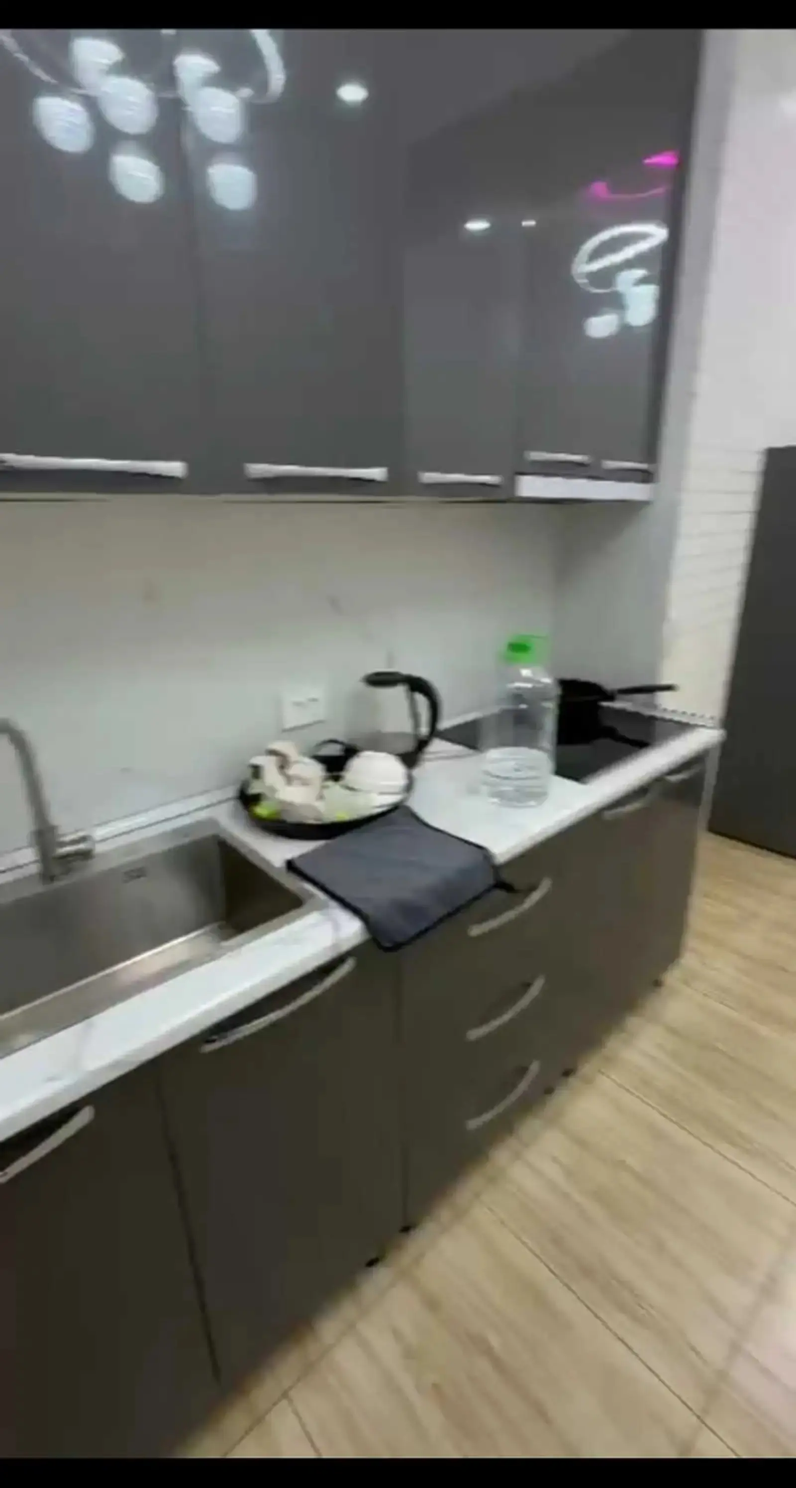 2-комн. квартира, 15 этаж, 75м², сино — миниатюра 8
