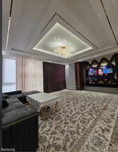 2-комн. квартира, 10 этаж, 90м², сино