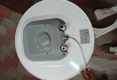 Водонагреватель Ariston 80л