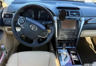 Toyota Camry, 2016