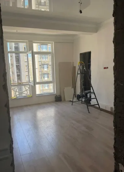3-комн. квартира, 10 этаж, 92 м², Овир — миниатюра 1
