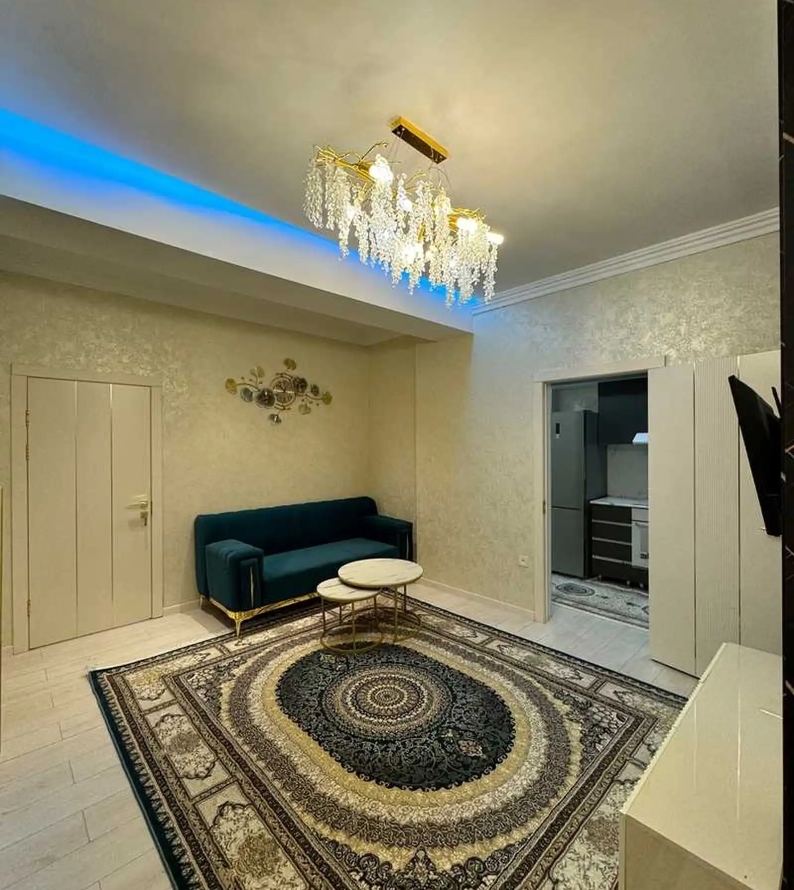2-комн. квартира, 13 этаж, 55м², Исмоили Сомони, пушти Ашан — миниатюра 1