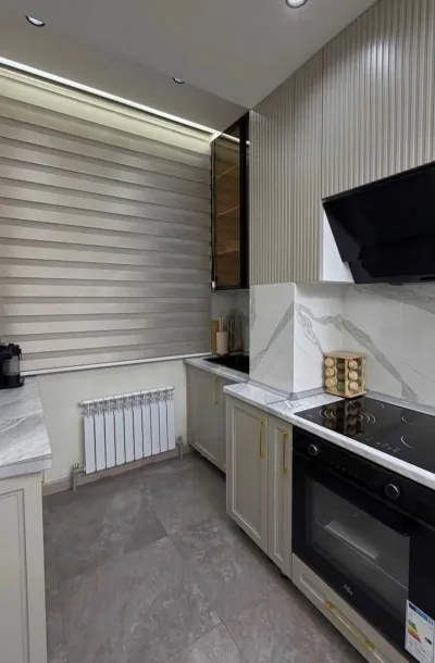 2-комн. квартира, 13 этаж, 50 м², — Славянский, 5 аптека — миниатюра 2