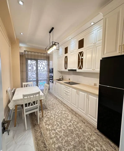2-комн. квартира, 4 этаж, 96 м², Исмоили Сомони школа 8(дом Баракат) — миниатюра 1