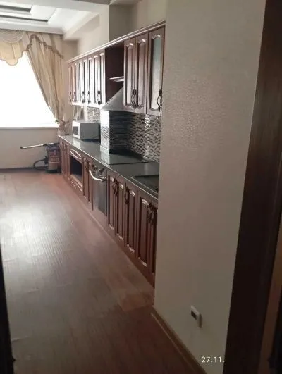 3-комн. квартира, 10 этаж, 150м², Дом печать