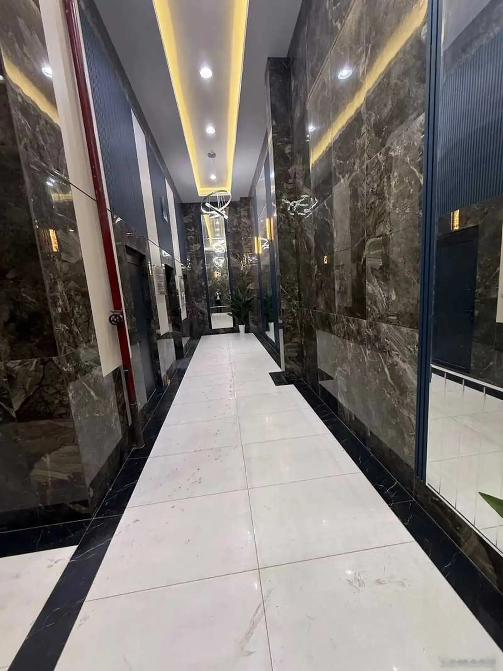 2-комн. квартира, 5 этаж, 60м², 82мкр — миниатюра 12